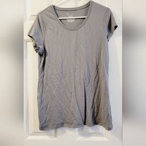 Basic gray shirt